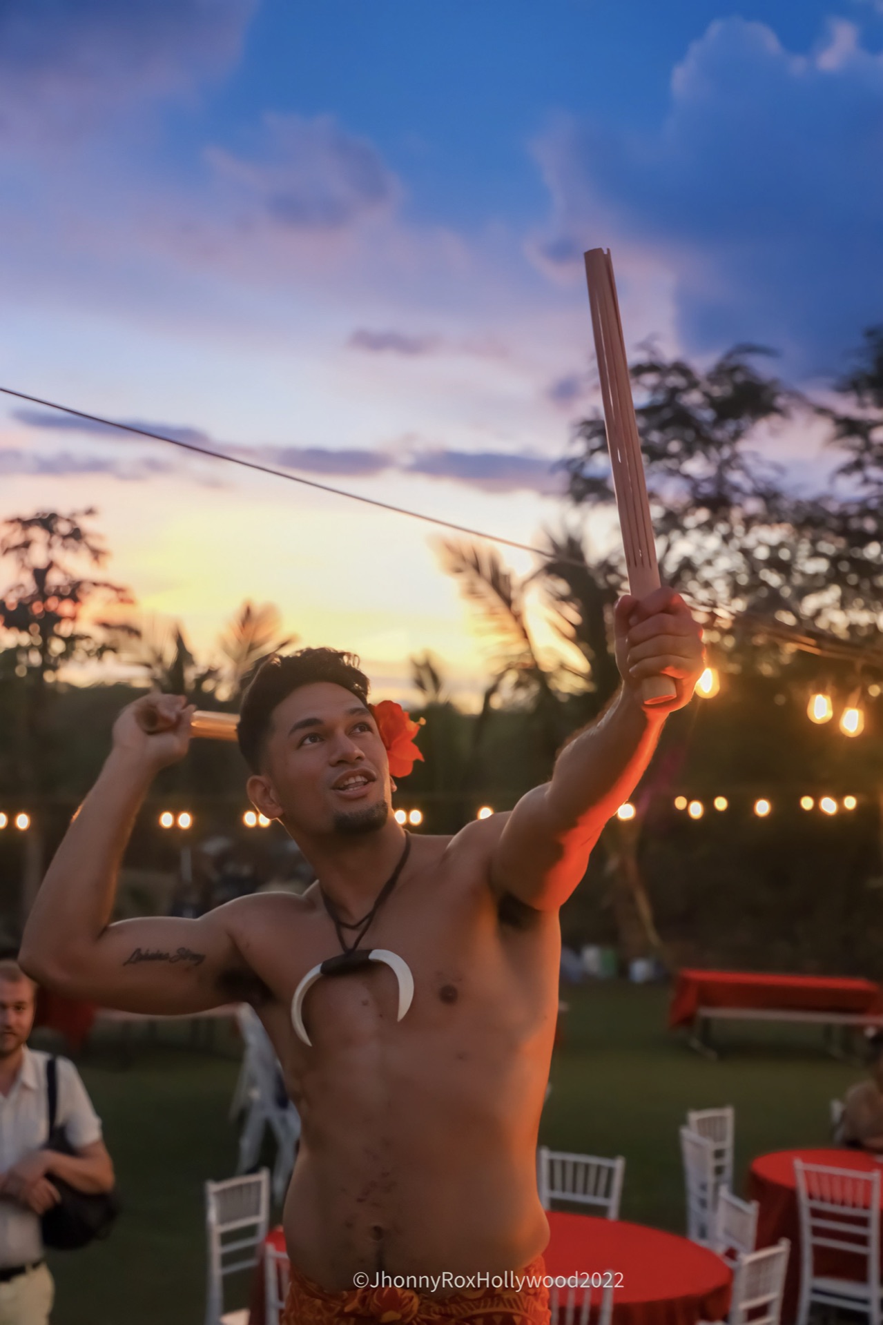 Hula dancers